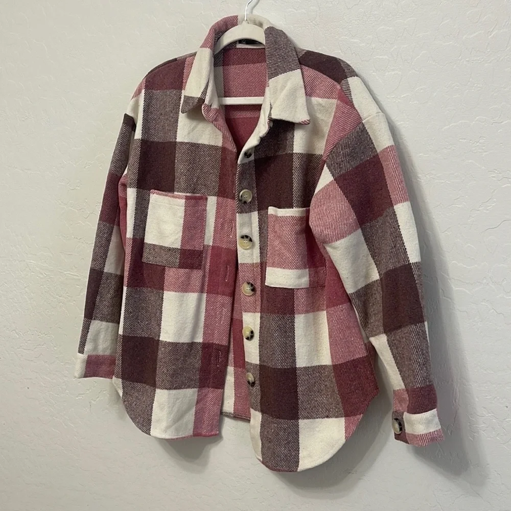 Women’s Pretty Garden Pink & White Flannel Button Down Size Medium - Picture 3 of 7